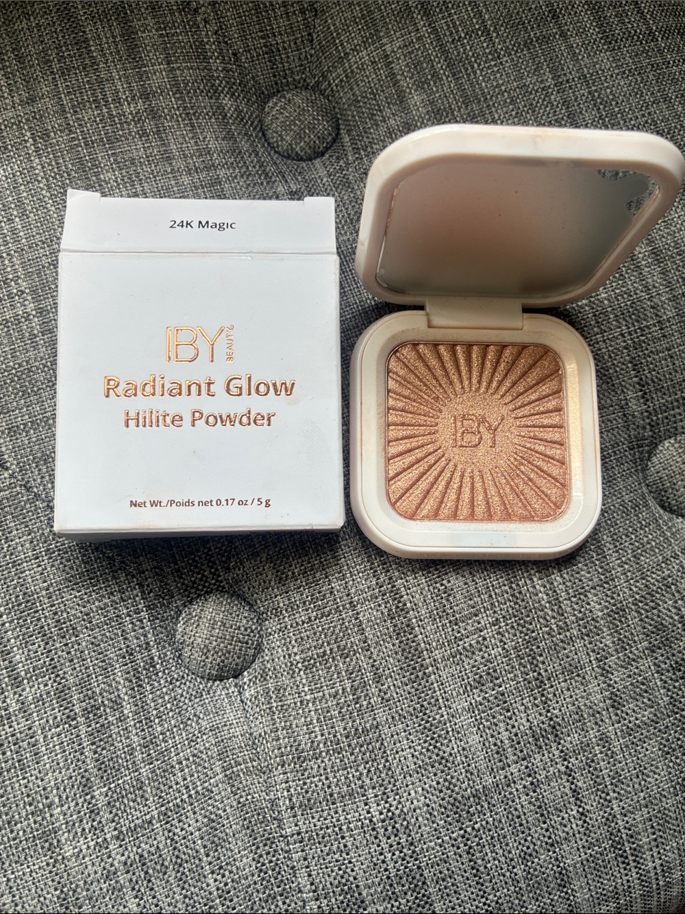 Radiant Glow Hilite Powder - 24K Magic Champagne Glow
